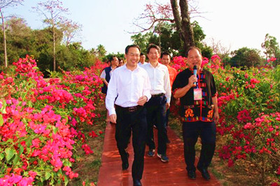 全省花卉产业和城市园林绿化工作现场会在昌江召开